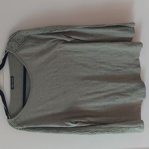 LONG sleeve with lace cable & gauge